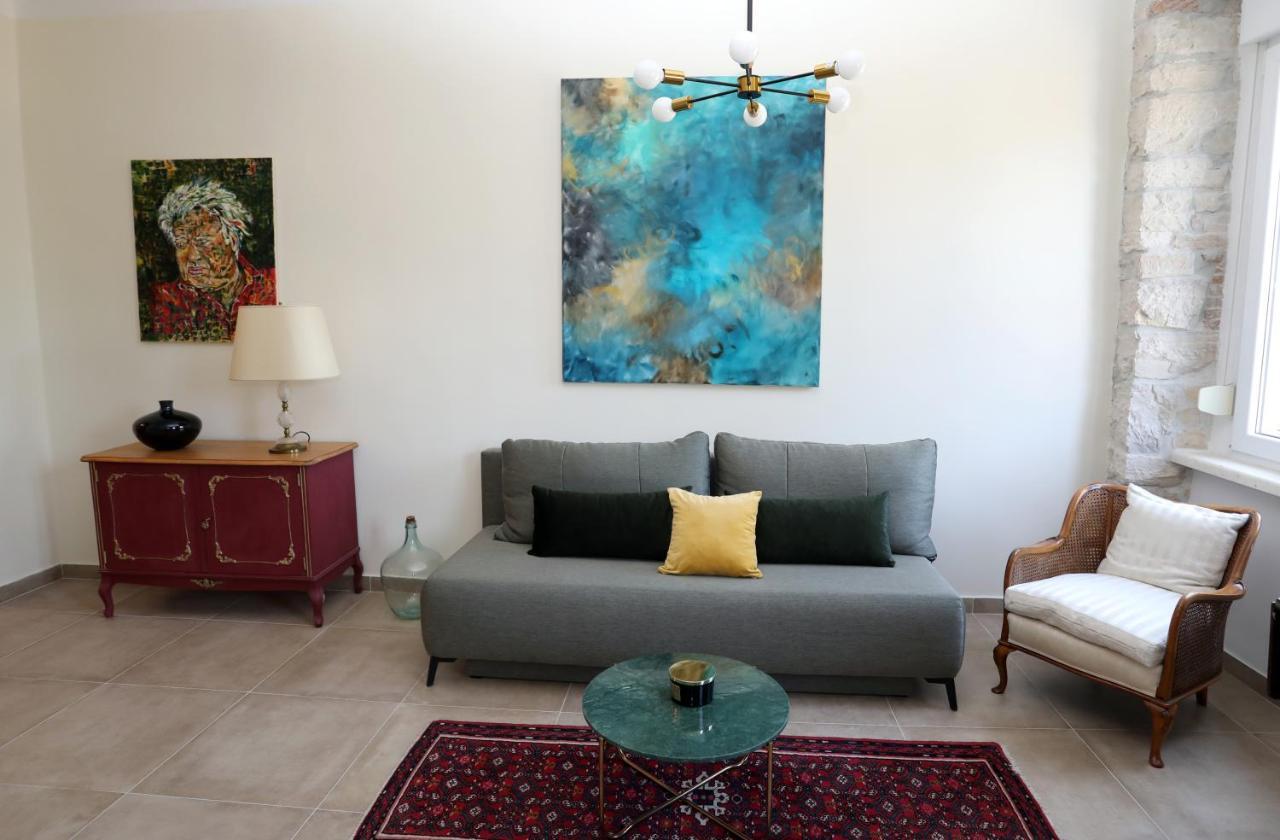 Apartman Kamala Pula Buitenkant foto