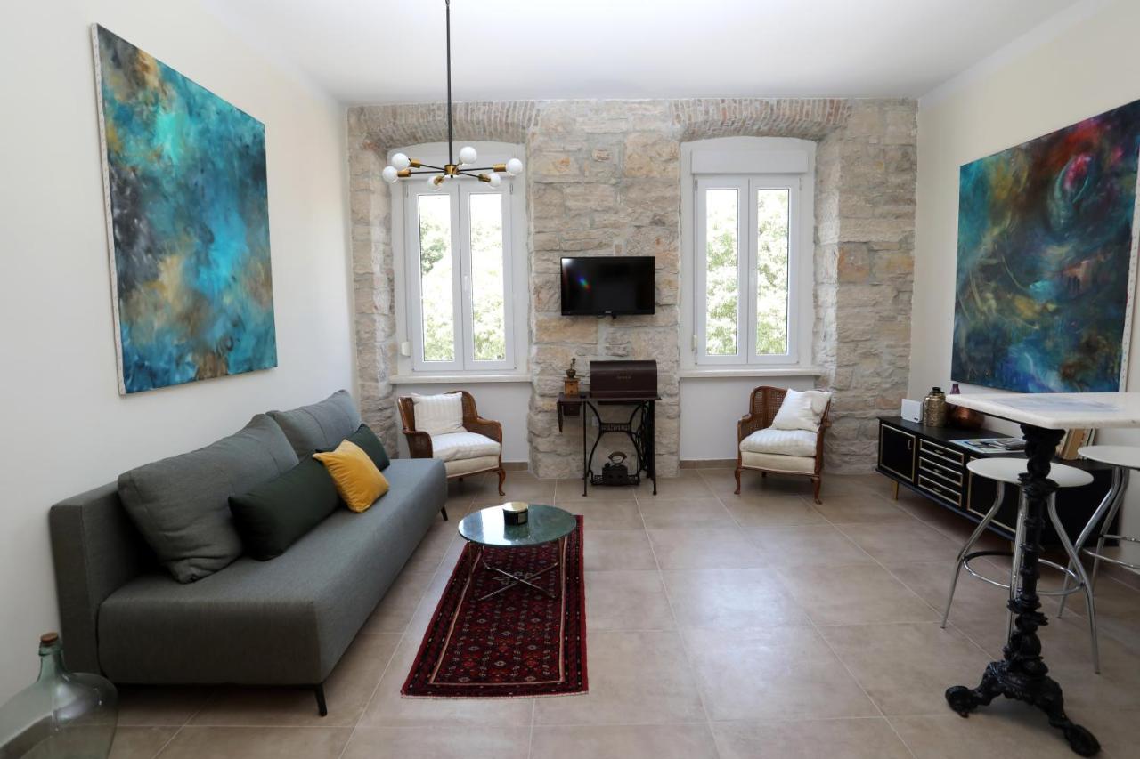 Apartman Kamala Pula Buitenkant foto