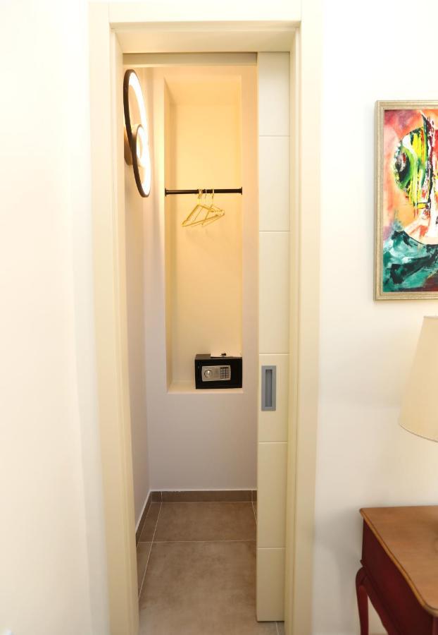 Apartman Kamala Pula Buitenkant foto